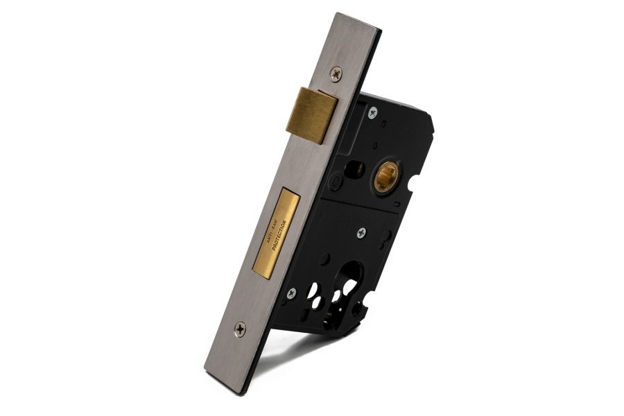 Ietvars slēdzenei sudraba tonī